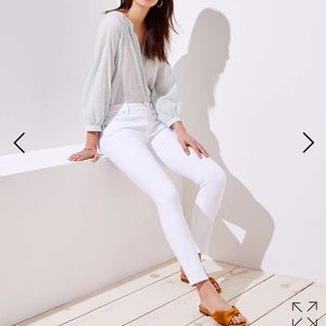White Skinny Jeans Petite fits like a 26
